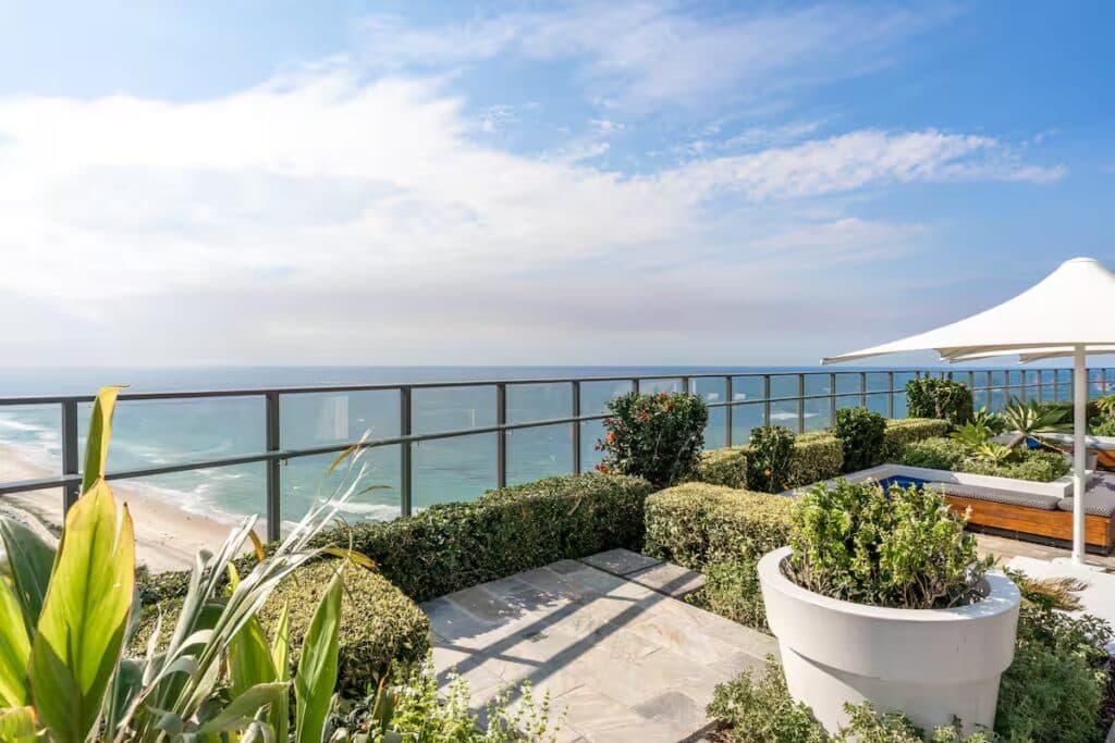 Coastal 2BR Escape! Beachfront, Ocean Views! - Image 10