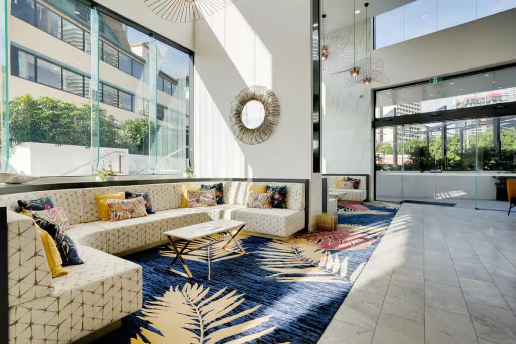 Sensational Views, Spacious Apt w/ Gym,Sauna&Pool - Image 7