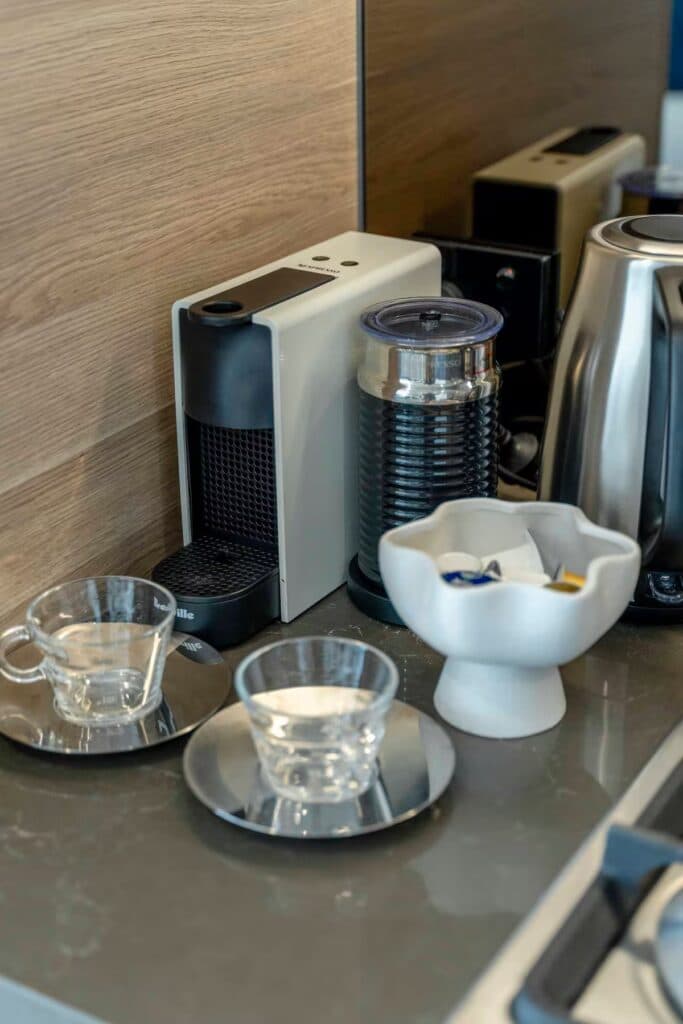 Serene 2BD Oceanview Escape - Image 5