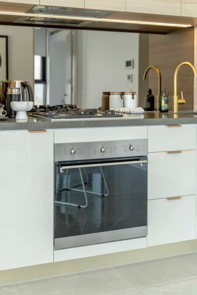 Serene 2BD Oceanview Escape - Image 9