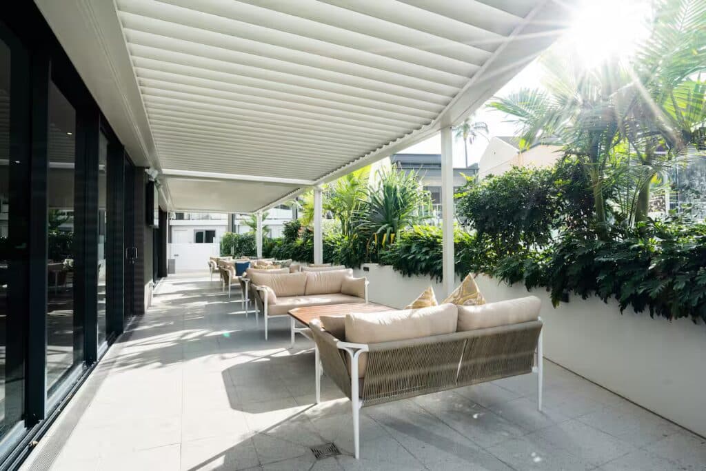 Stunning Sunsets, River Views & Central Location! - Image 9