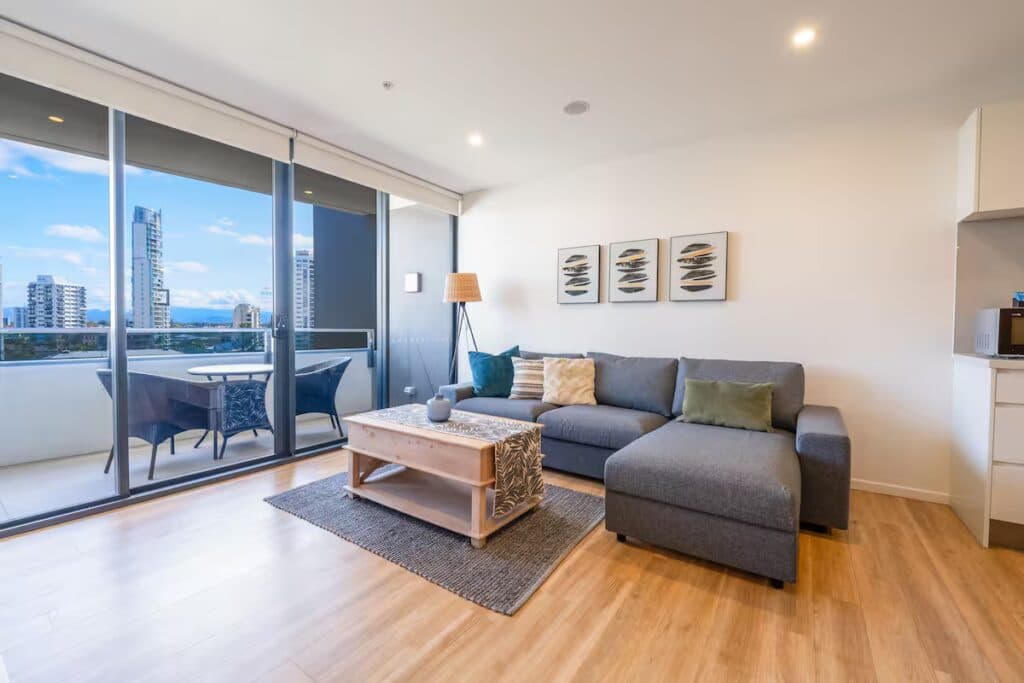 Stylish Apt with City Views+Gym, Pool, Sauna! - Image 7